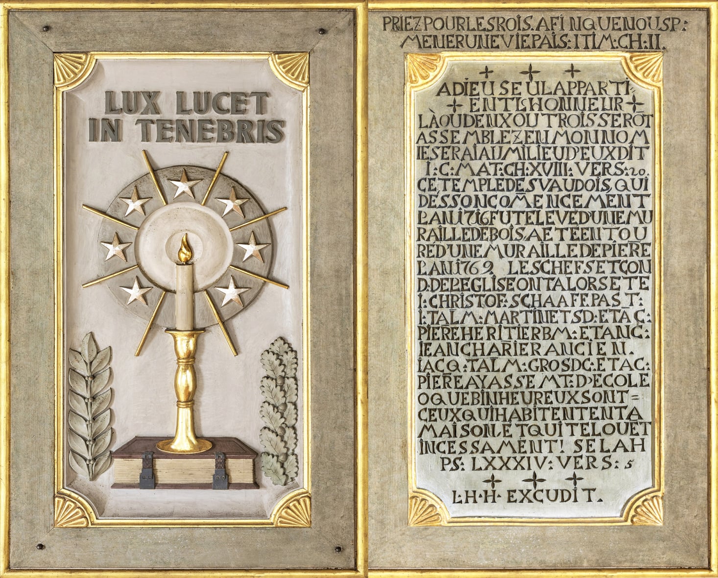 Tafeln von den Wänden in der Waldenserkirche